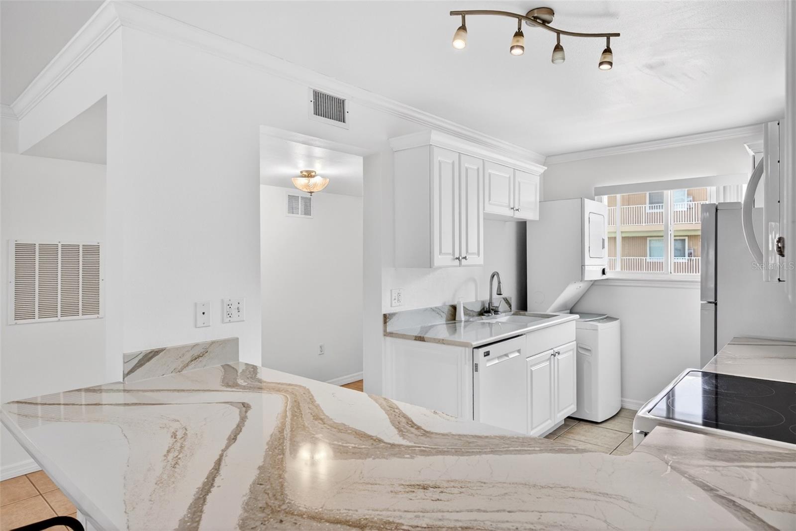 Image 14 of 34 For 150 Harborside Avenue 203