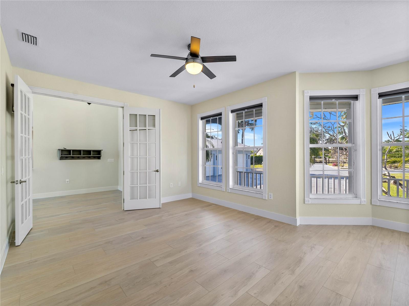 Image 14 of 90 For 4430 North Shore Drive