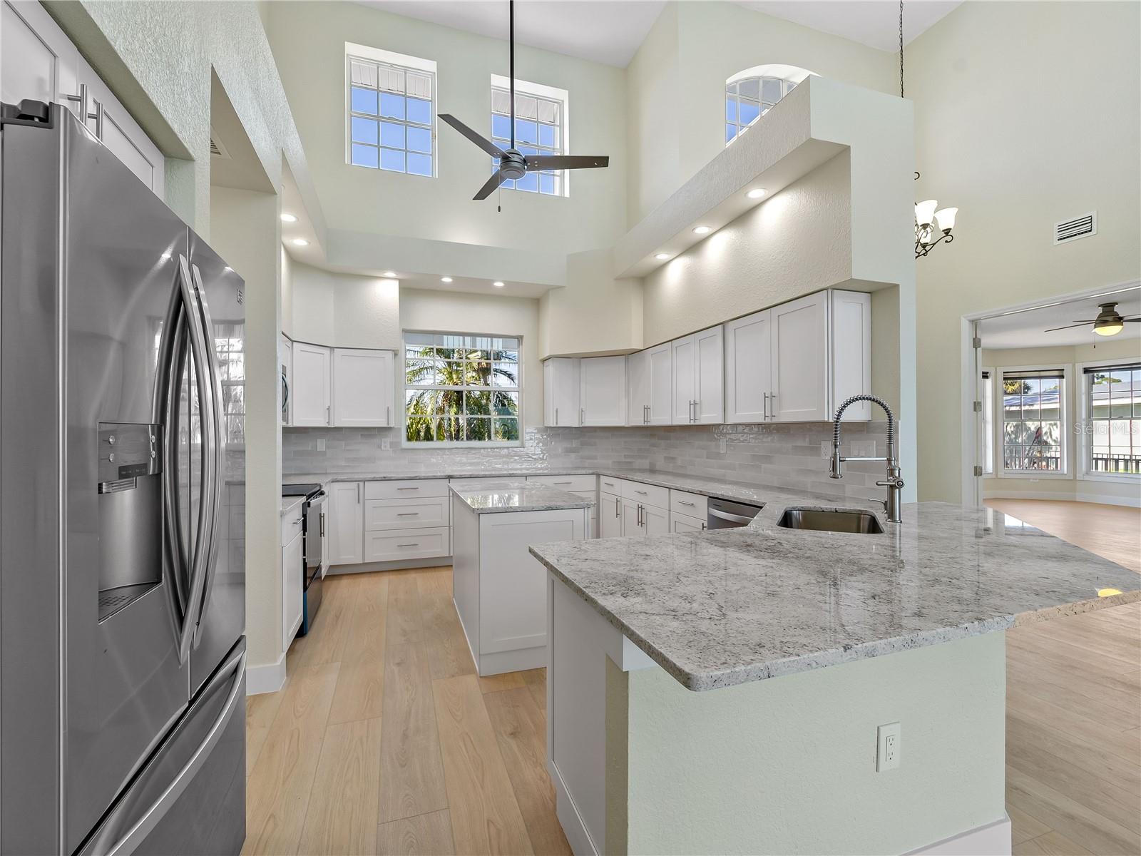 Image 19 of 90 For 4430 North Shore Drive