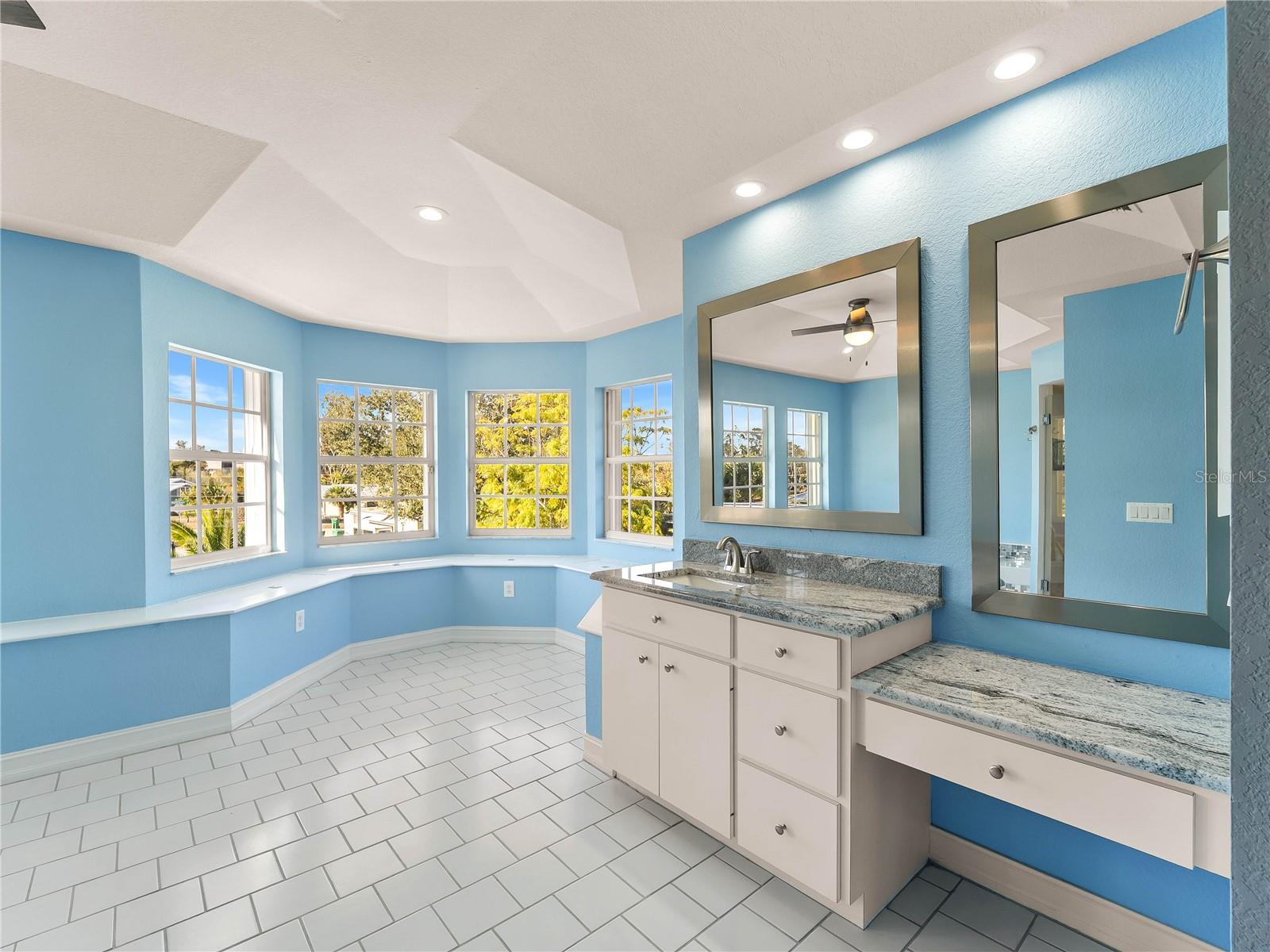 Image 51 of 90 For 4430 North Shore Drive