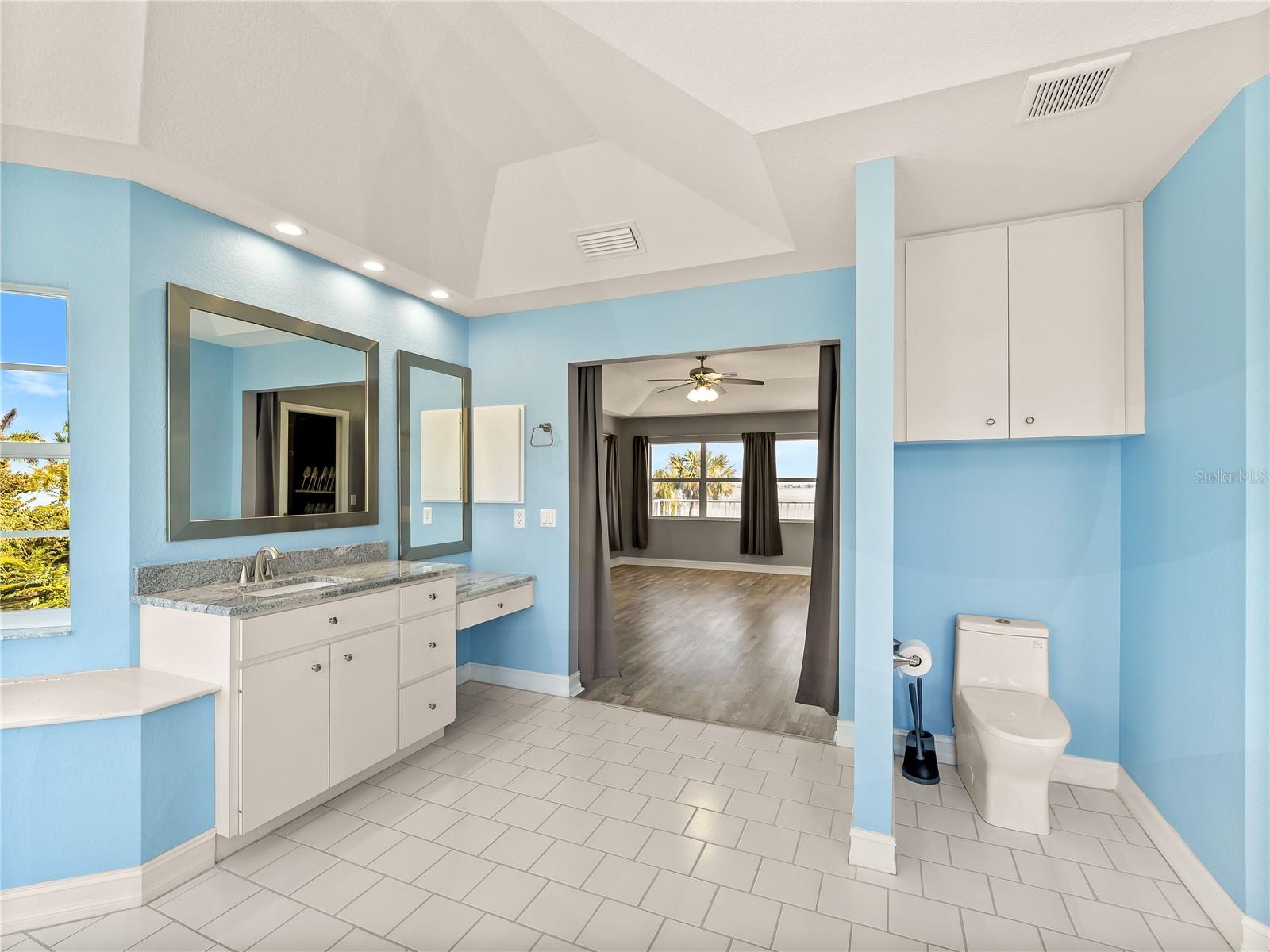 Image 53 of 90 For 4430 North Shore Drive