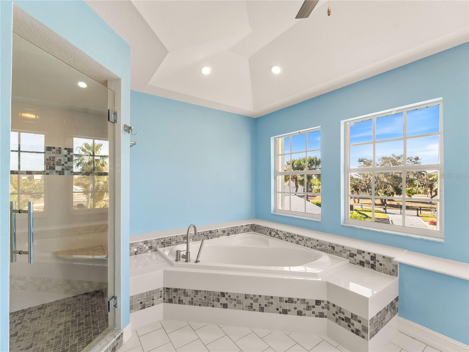 Image 54 of 90 For 4430 North Shore Drive