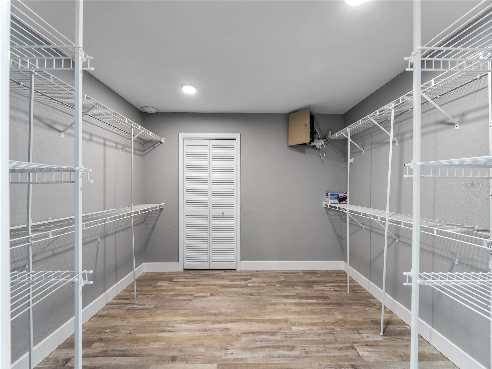 Image 63 of 90 For 4430 North Shore Drive