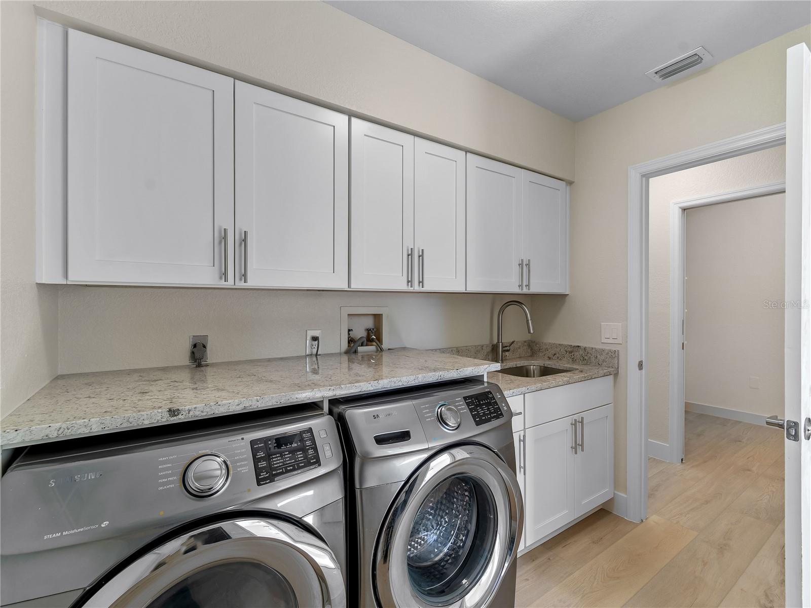 Image 84 of 90 For 4430 North Shore Drive