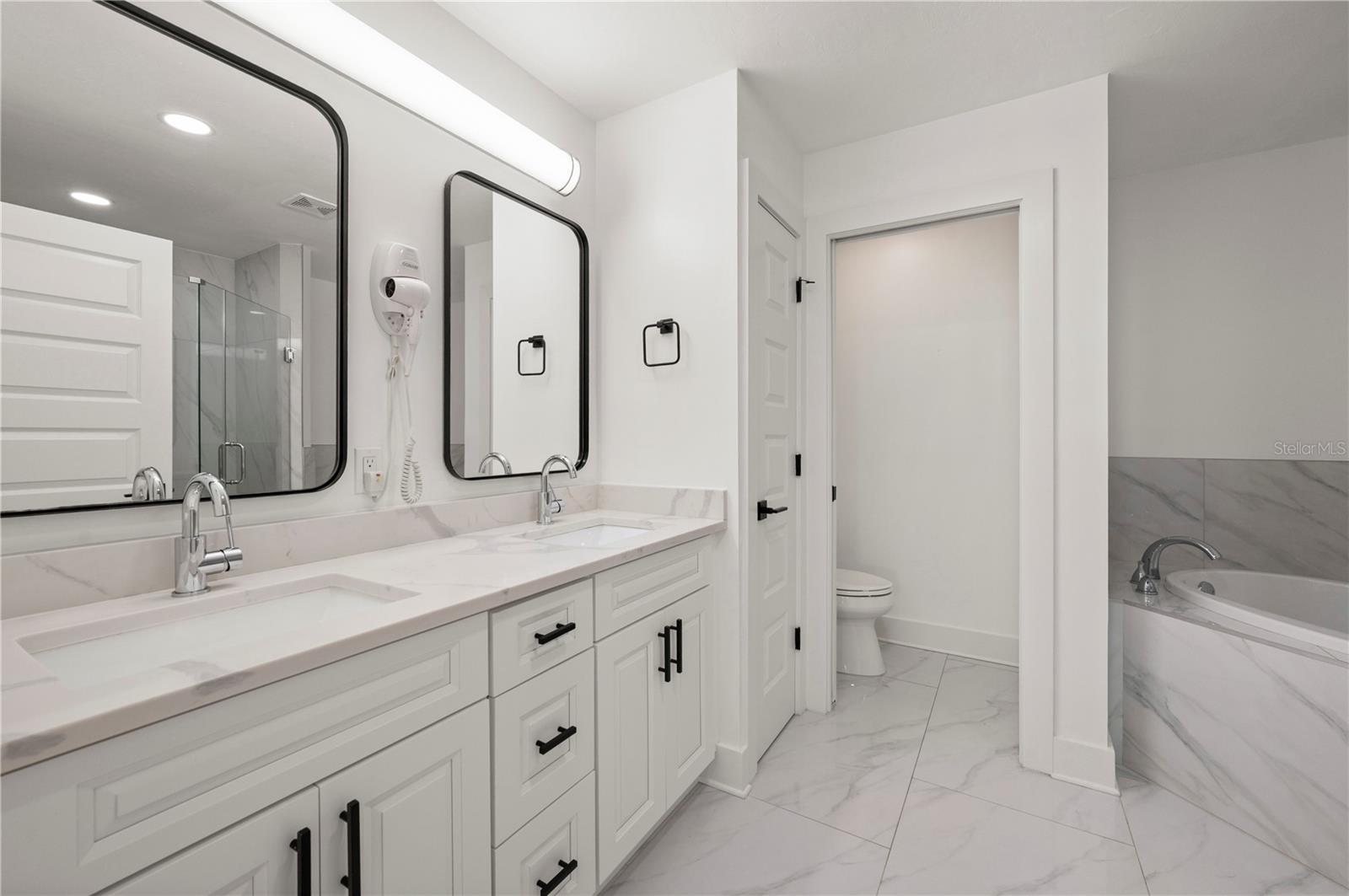 Image 29 of 60 For 1425 Park Beach Circle 1310