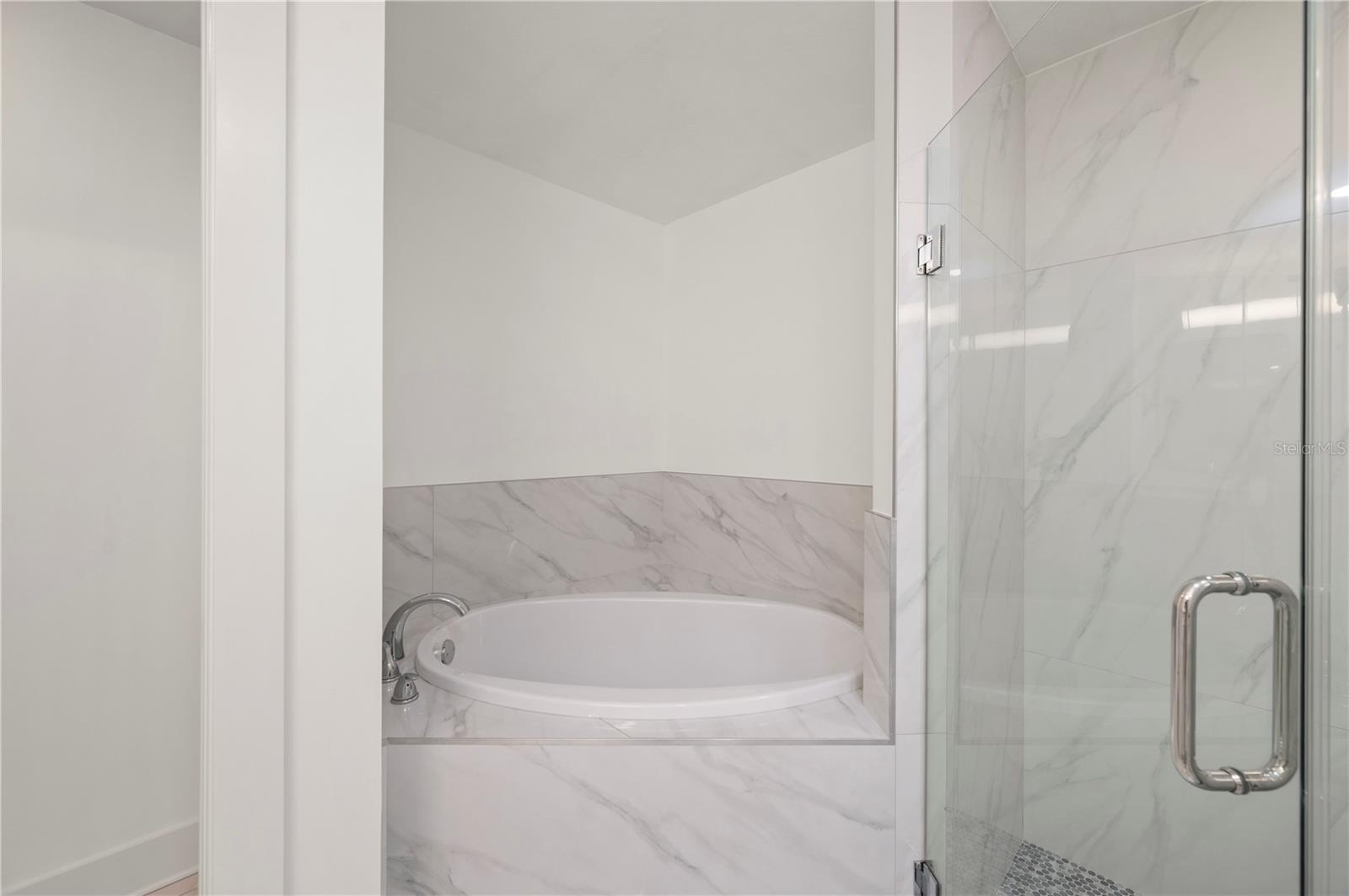 Image 31 of 60 For 1425 Park Beach Circle 1310