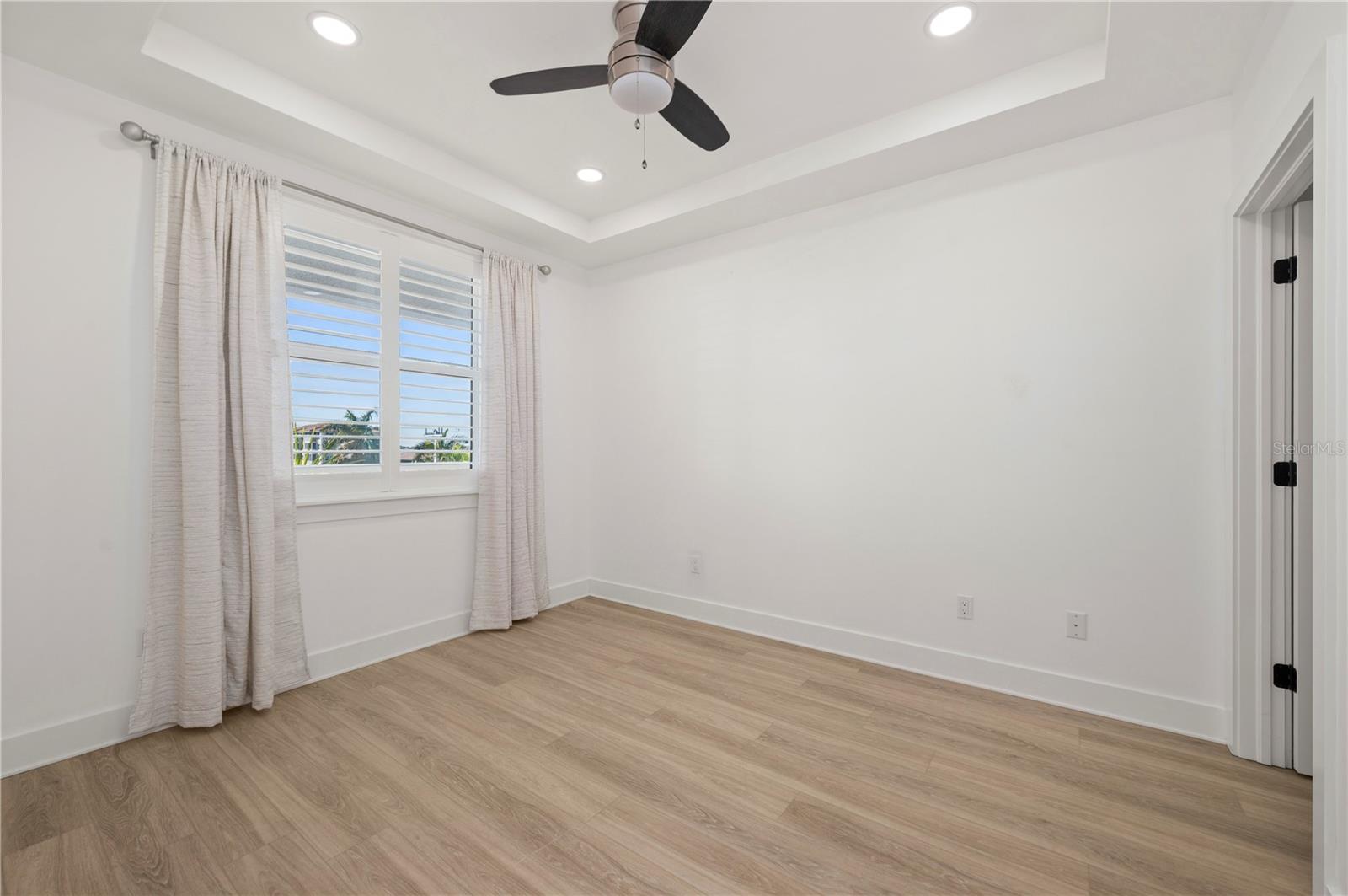 Image 34 of 60 For 1425 Park Beach Circle 1310