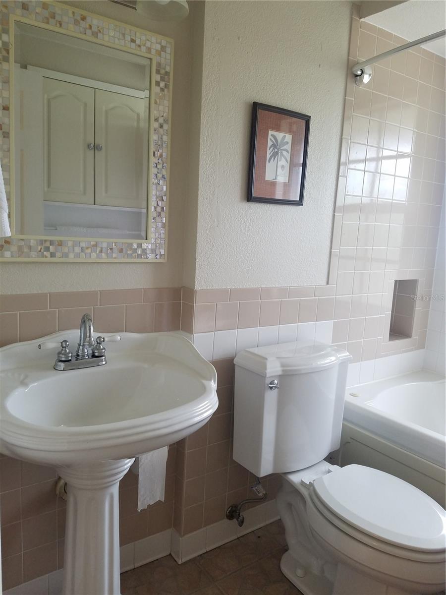 Image 19 of 31 For 21221 Burkhart Drive