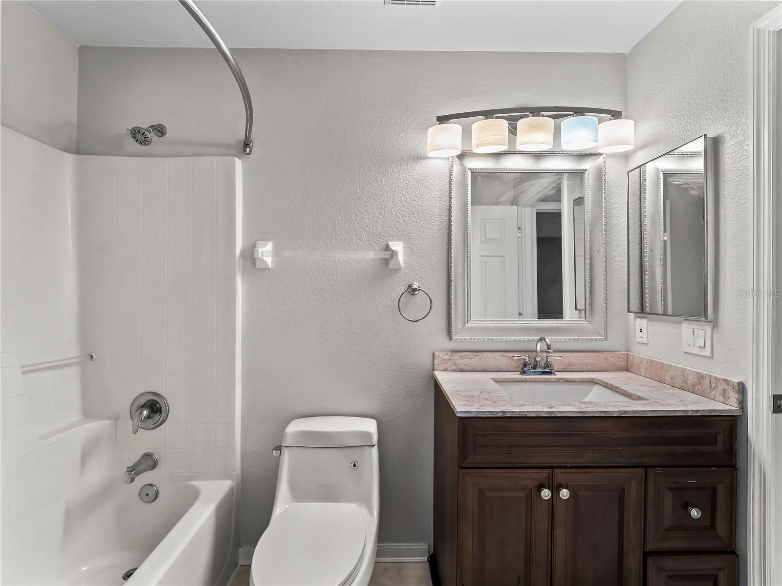 Image 16 of 46 For 4985 Beckham Street