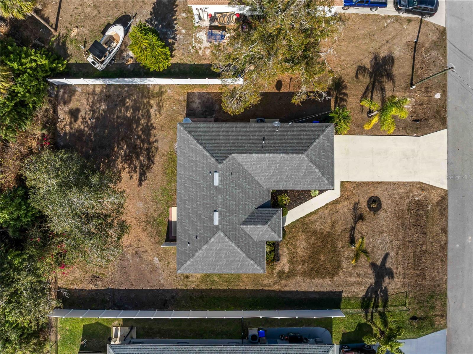 Image 3 of 46 For 4985 Beckham Street