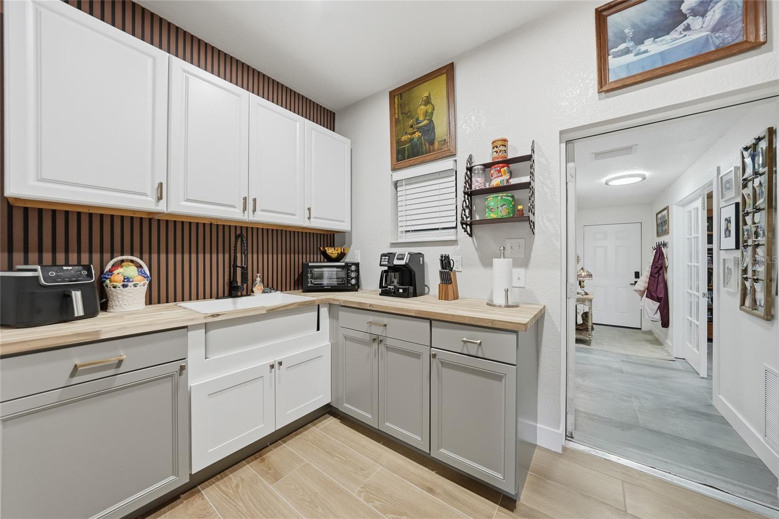 Image 16 of 57 For 2481 Faye Terrace