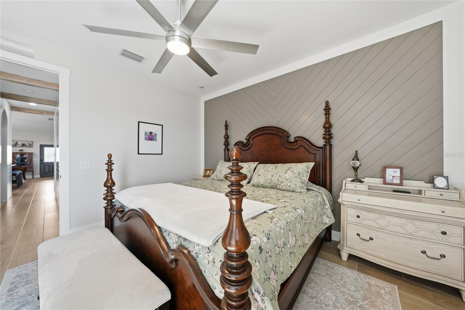 Image 18 of 57 For 2481 Faye Terrace