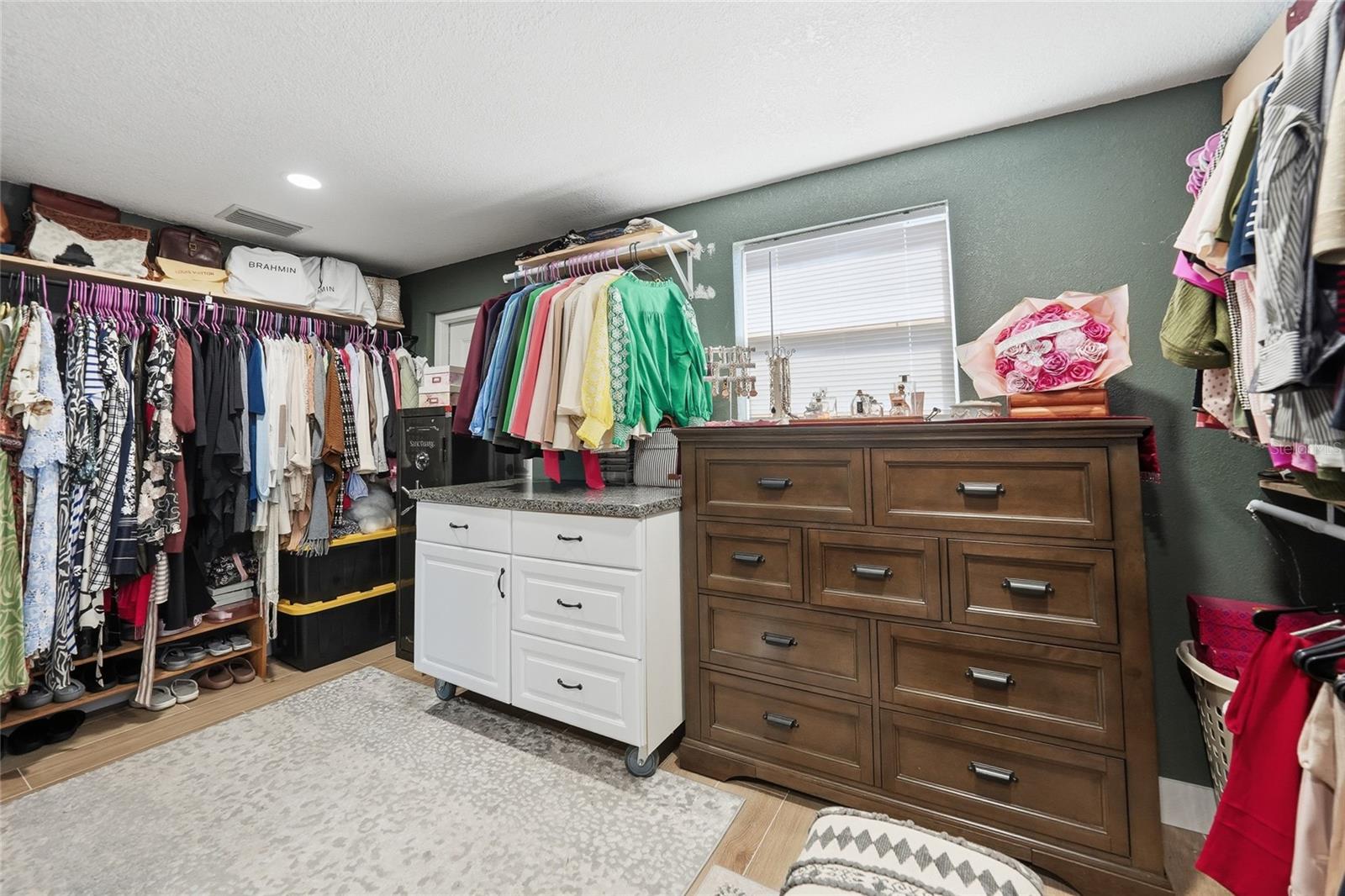 Image 25 of 57 For 2481 Faye Terrace