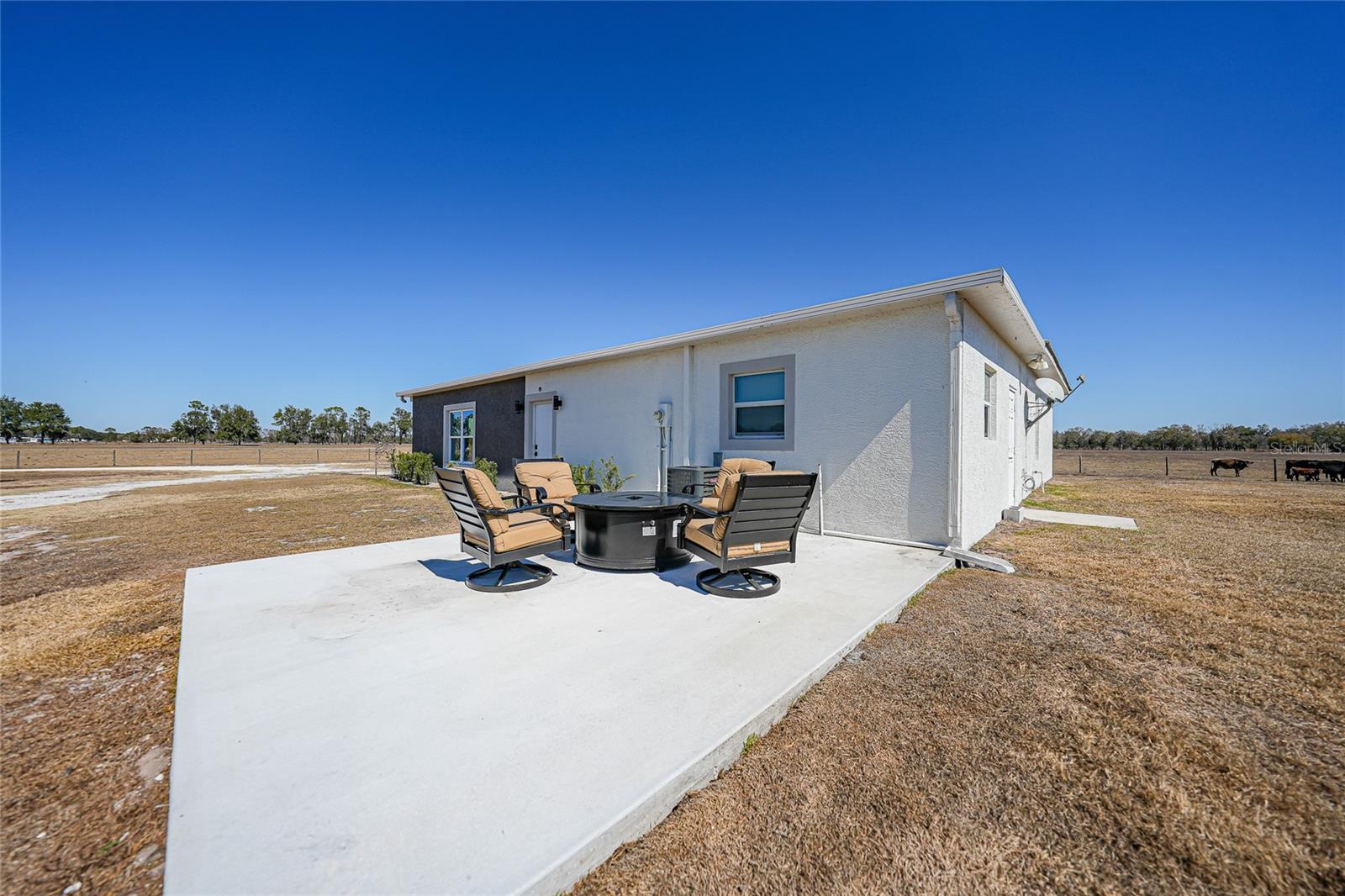 Image 40 of 57 For 2481 Faye Terrace