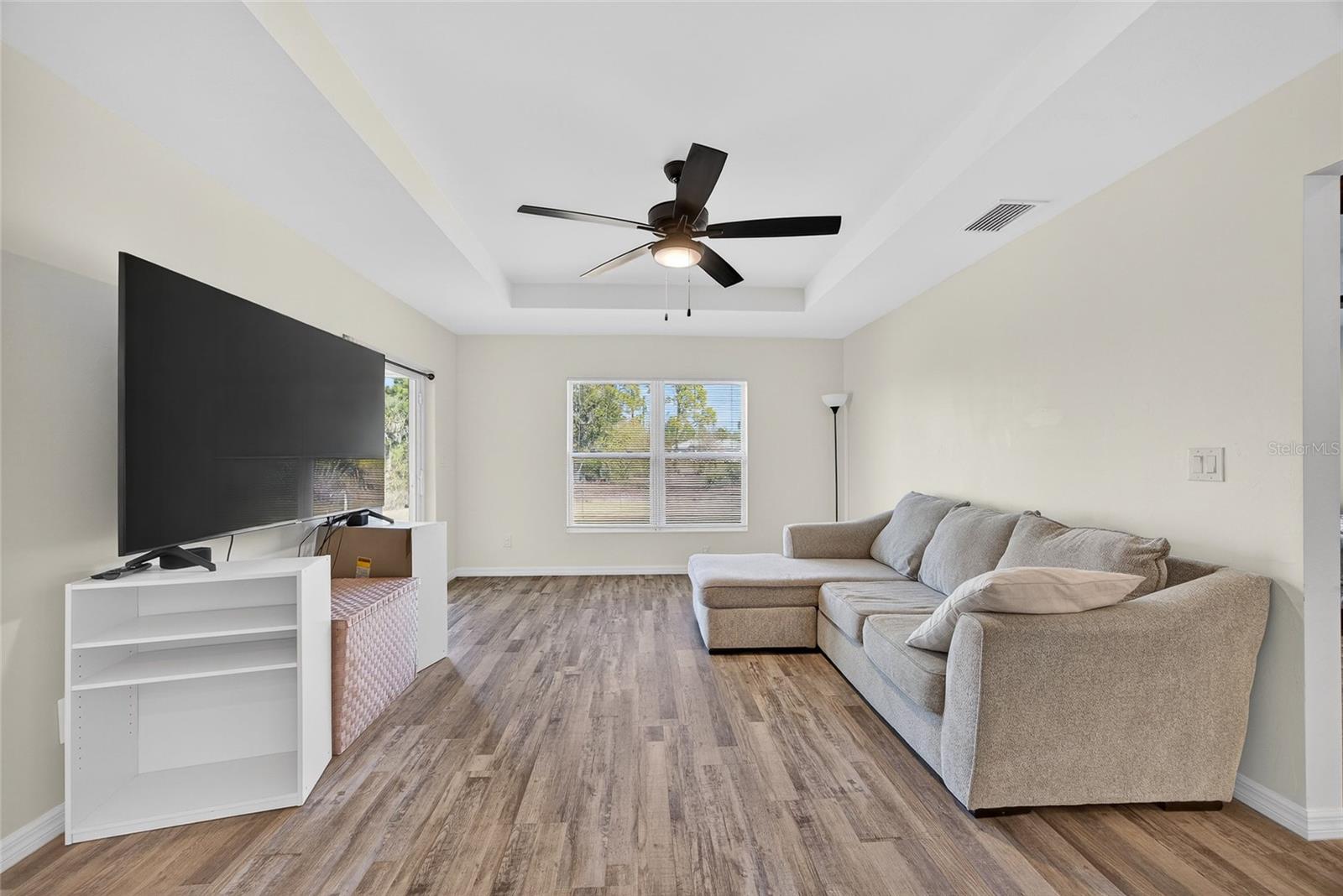 Image 7 of 30 For 27130 Savoy Drive