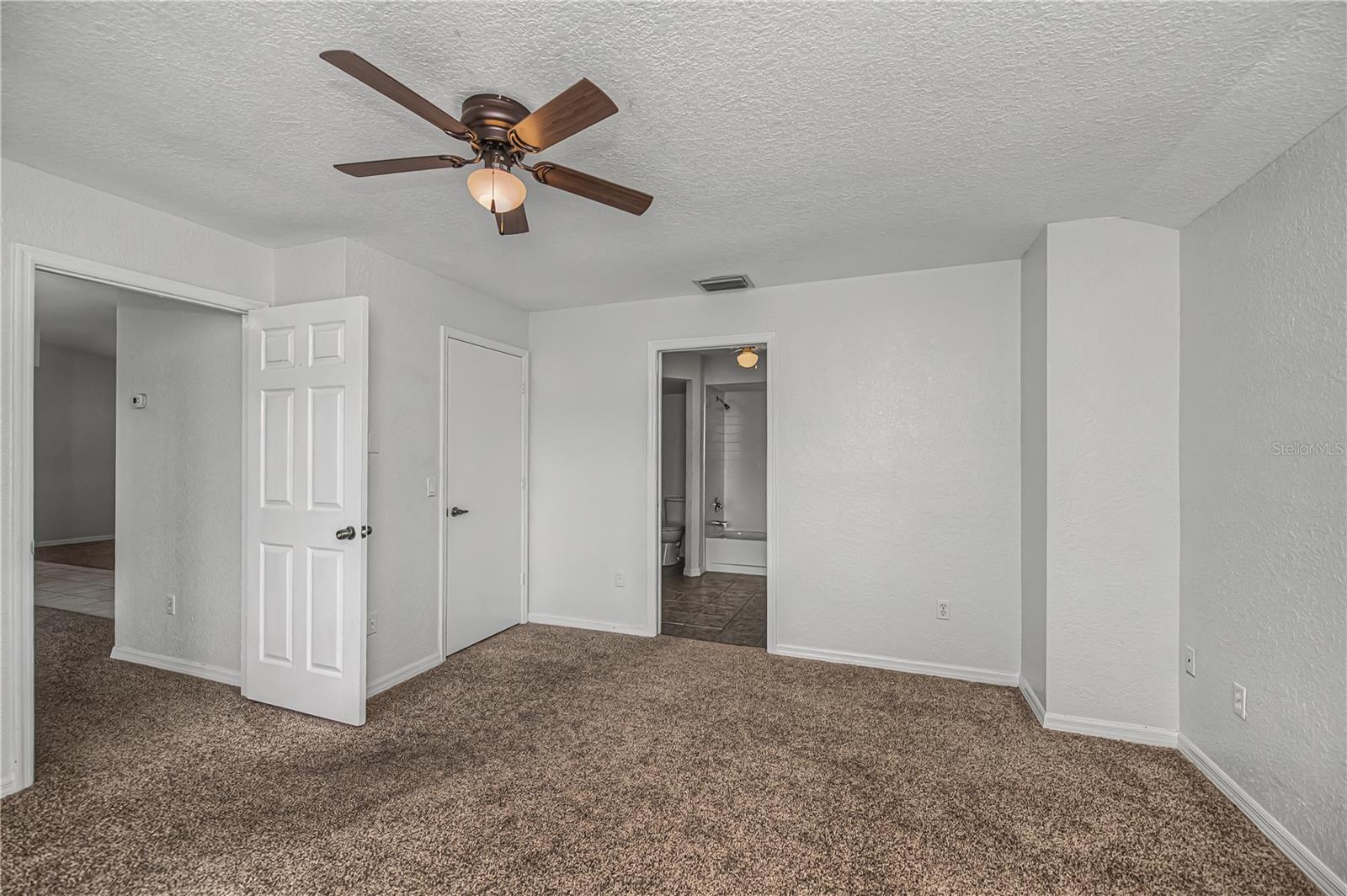 Image 30 of 61 For 293 Maraca Street