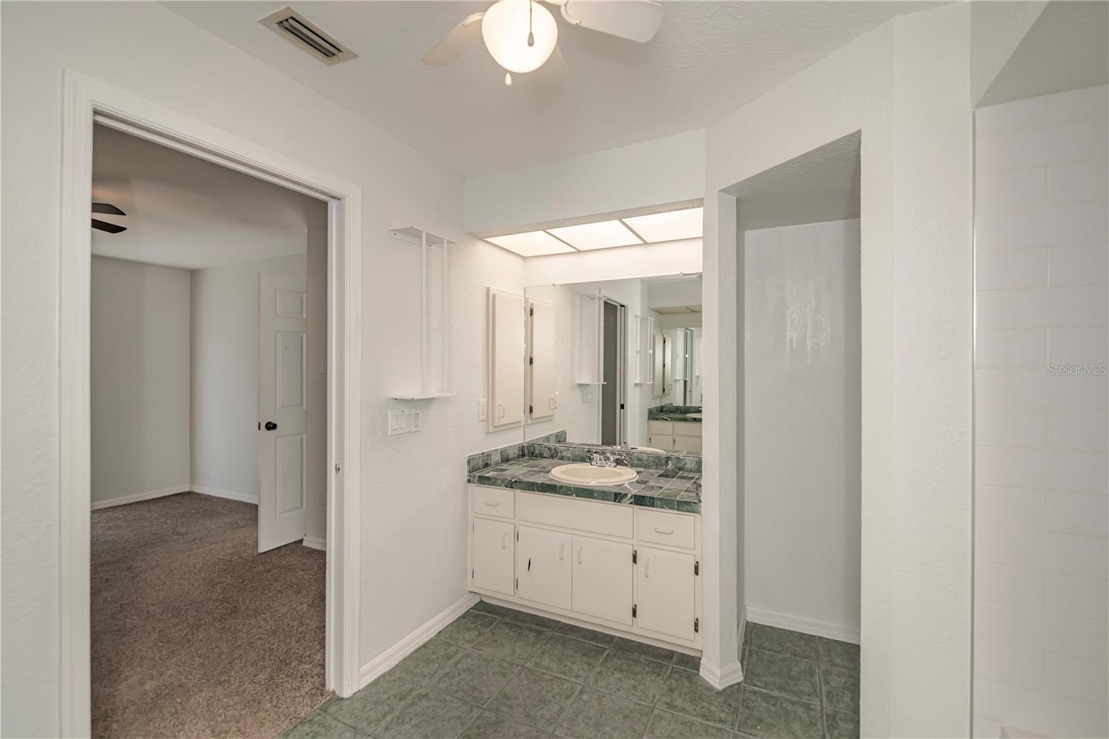 Image 32 of 61 For 293 Maraca Street