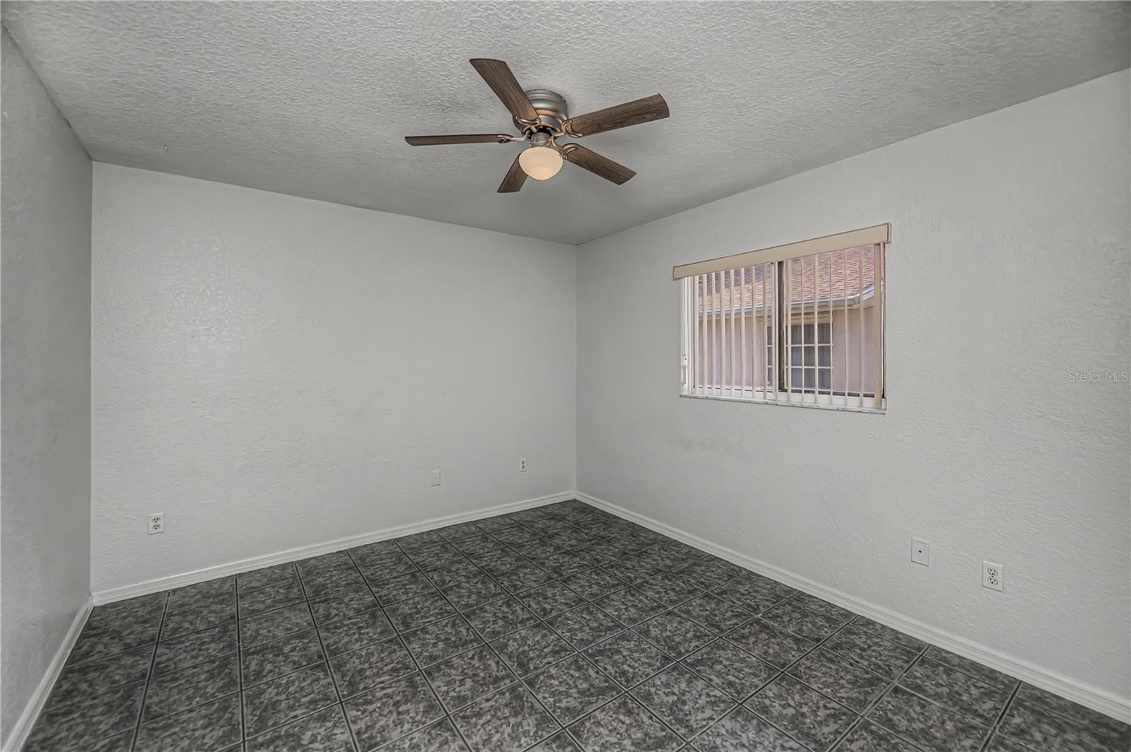 Image 38 of 61 For 293 Maraca Street