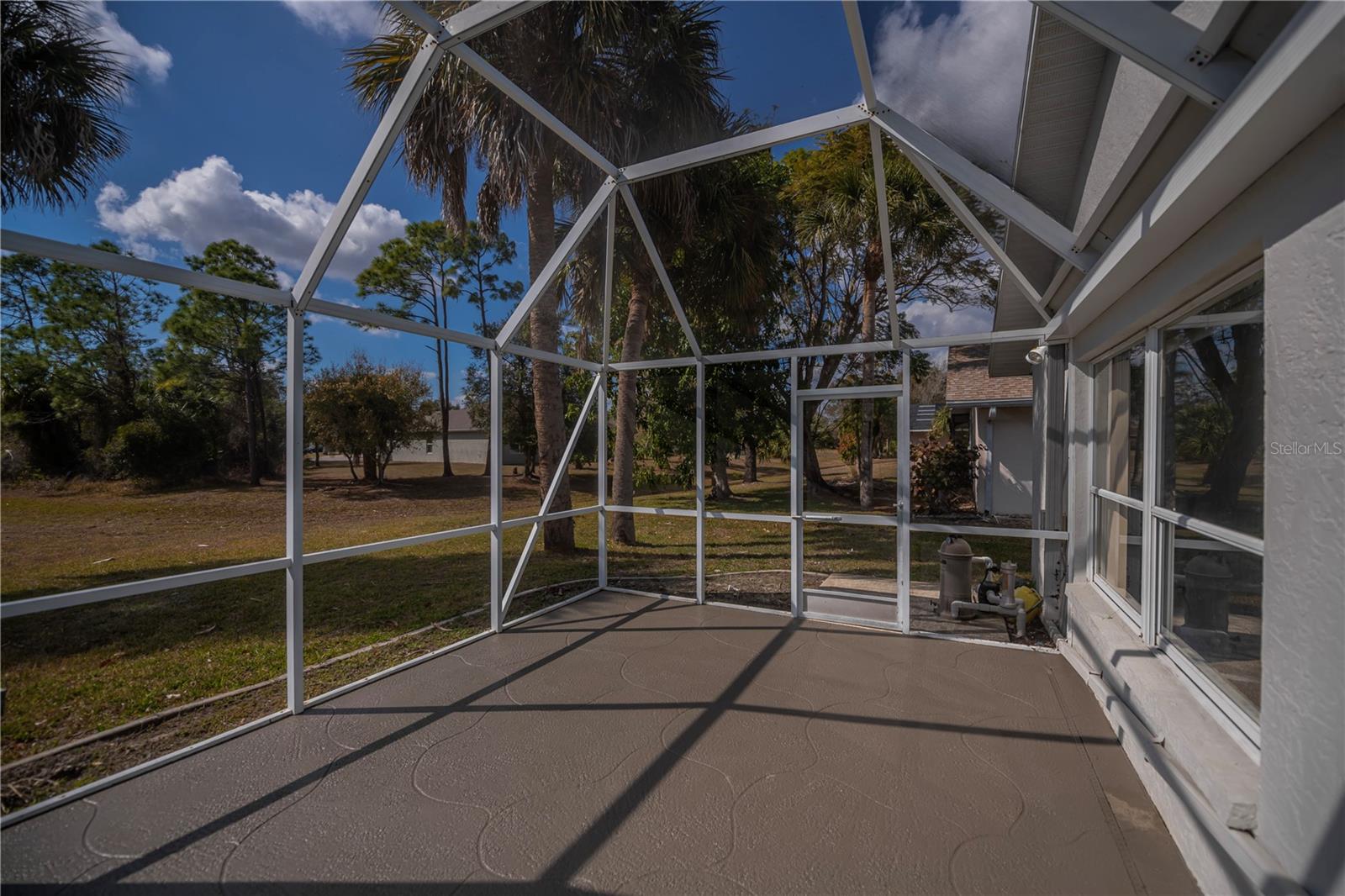 Image 50 of 61 For 293 Maraca Street