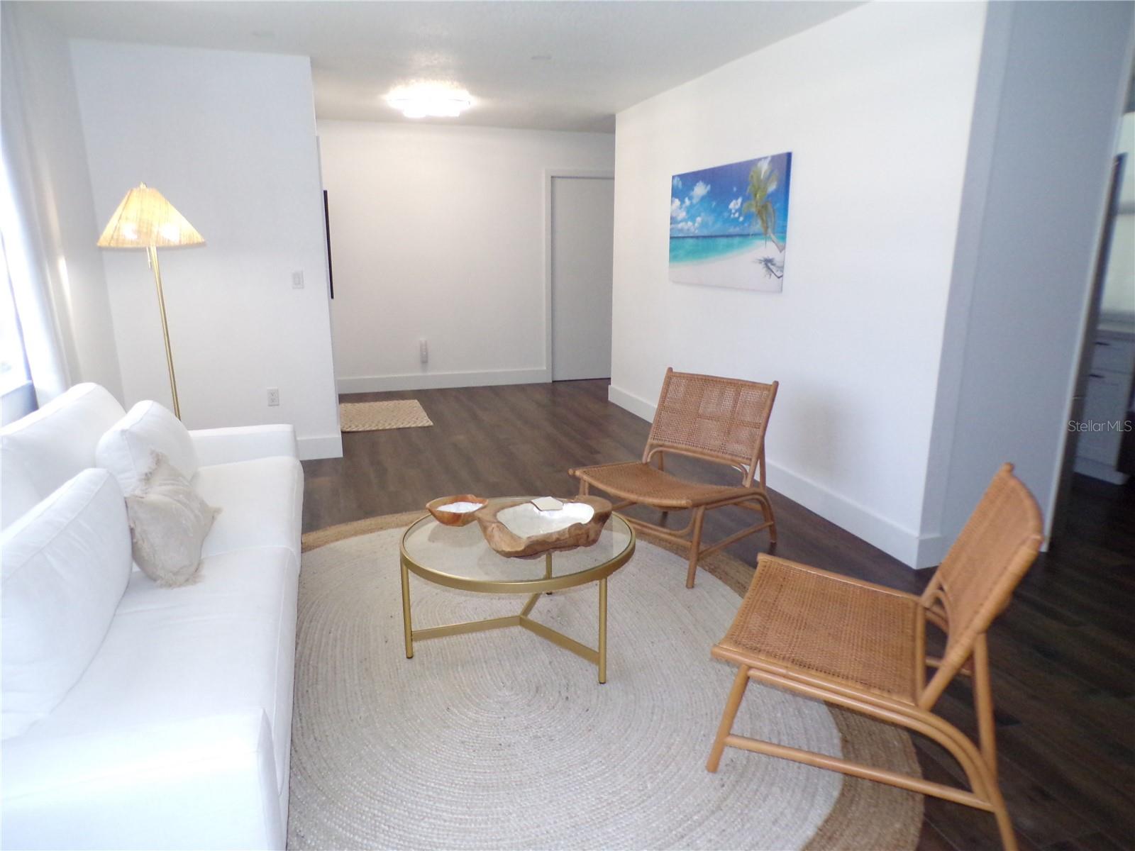 Image 4 of 62 For 1802 Los Alamos Drive