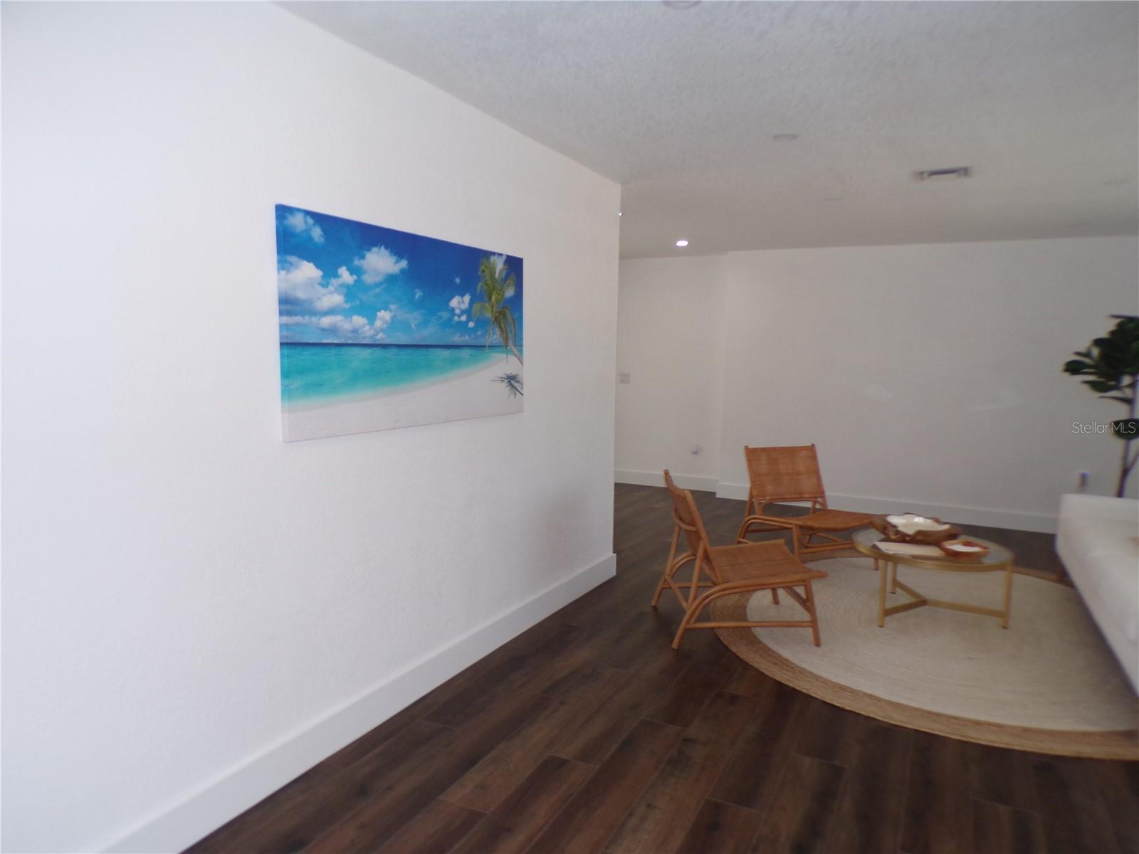 Image 5 of 62 For 1802 Los Alamos Drive