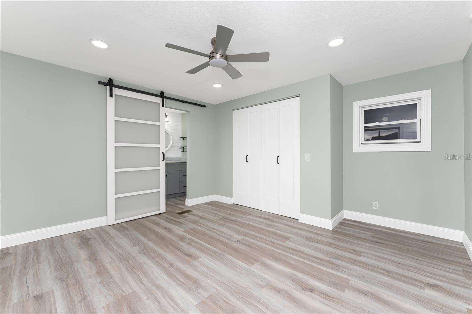 Image 10 of 48 For 11916 Newman Terrace