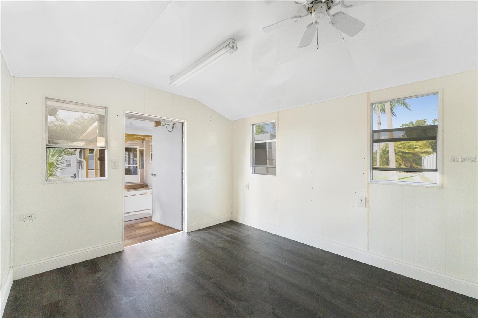 Image 11 of 48 For 11916 Newman Terrace