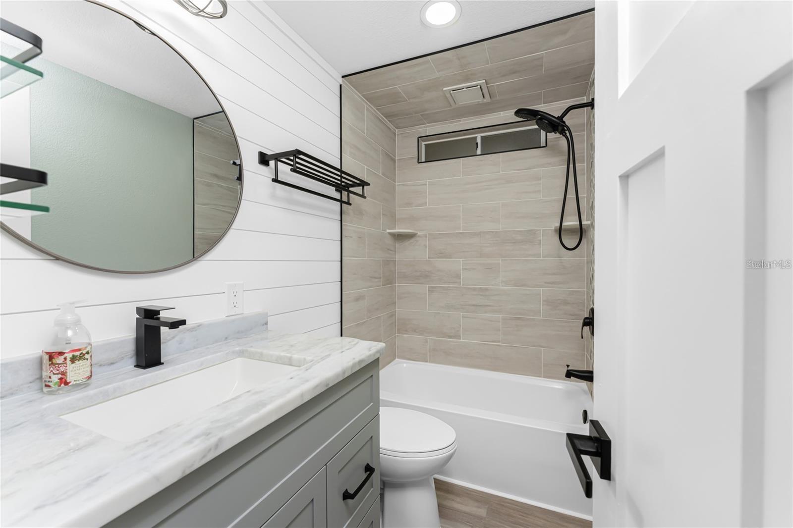 Image 16 of 48 For 11916 Newman Terrace