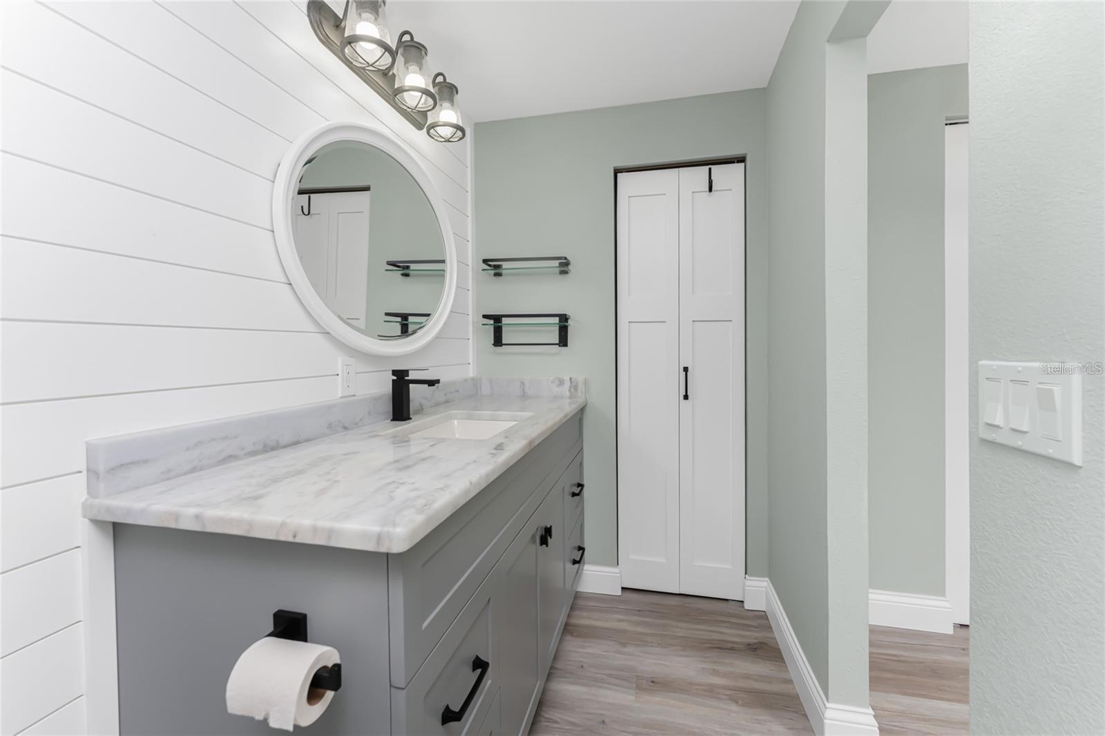 Image 21 of 48 For 11916 Newman Terrace