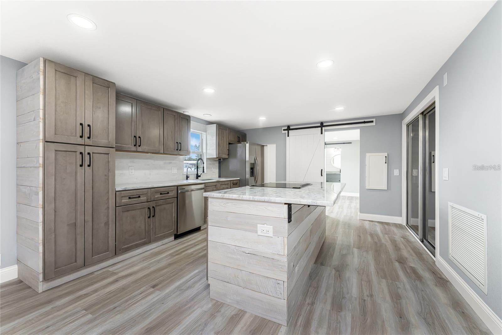 Image 3 of 48 For 11916 Newman Terrace