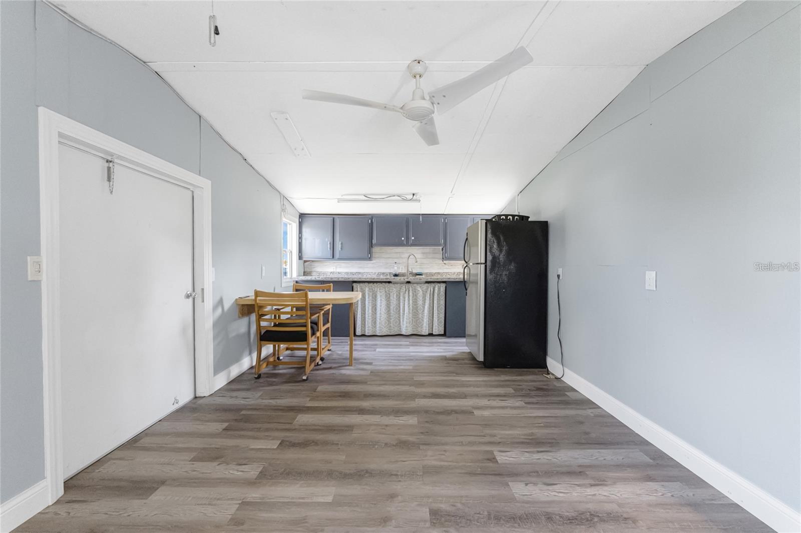 Image 37 of 48 For 11916 Newman Terrace