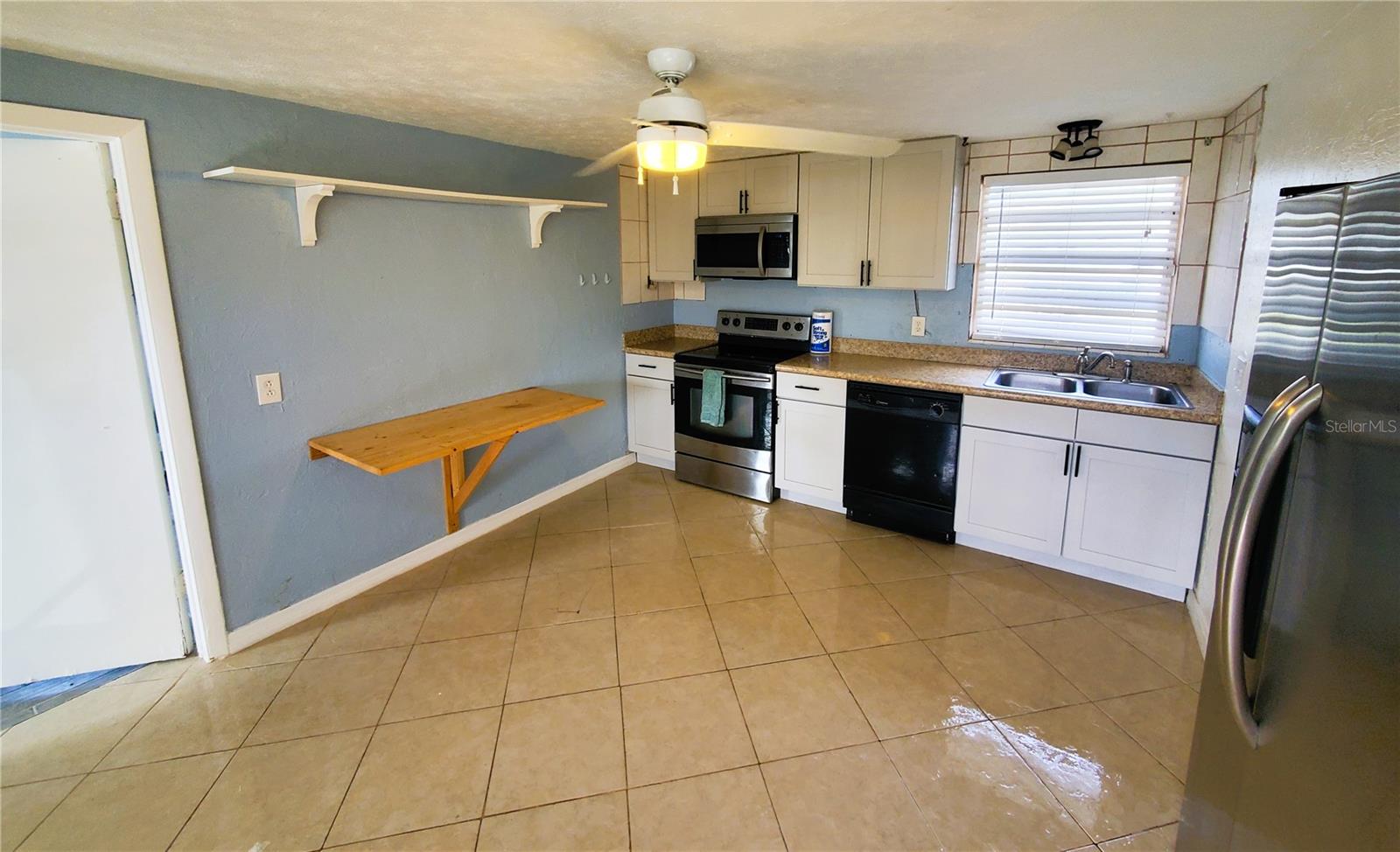 Image 11 of 39 For 8362 Osprey Road