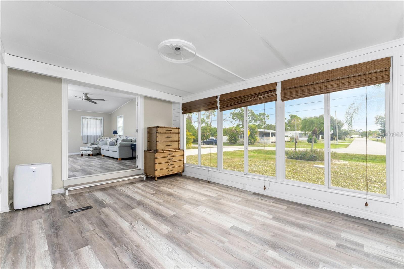 Image 24 of 52 For 15430 Olive Circle