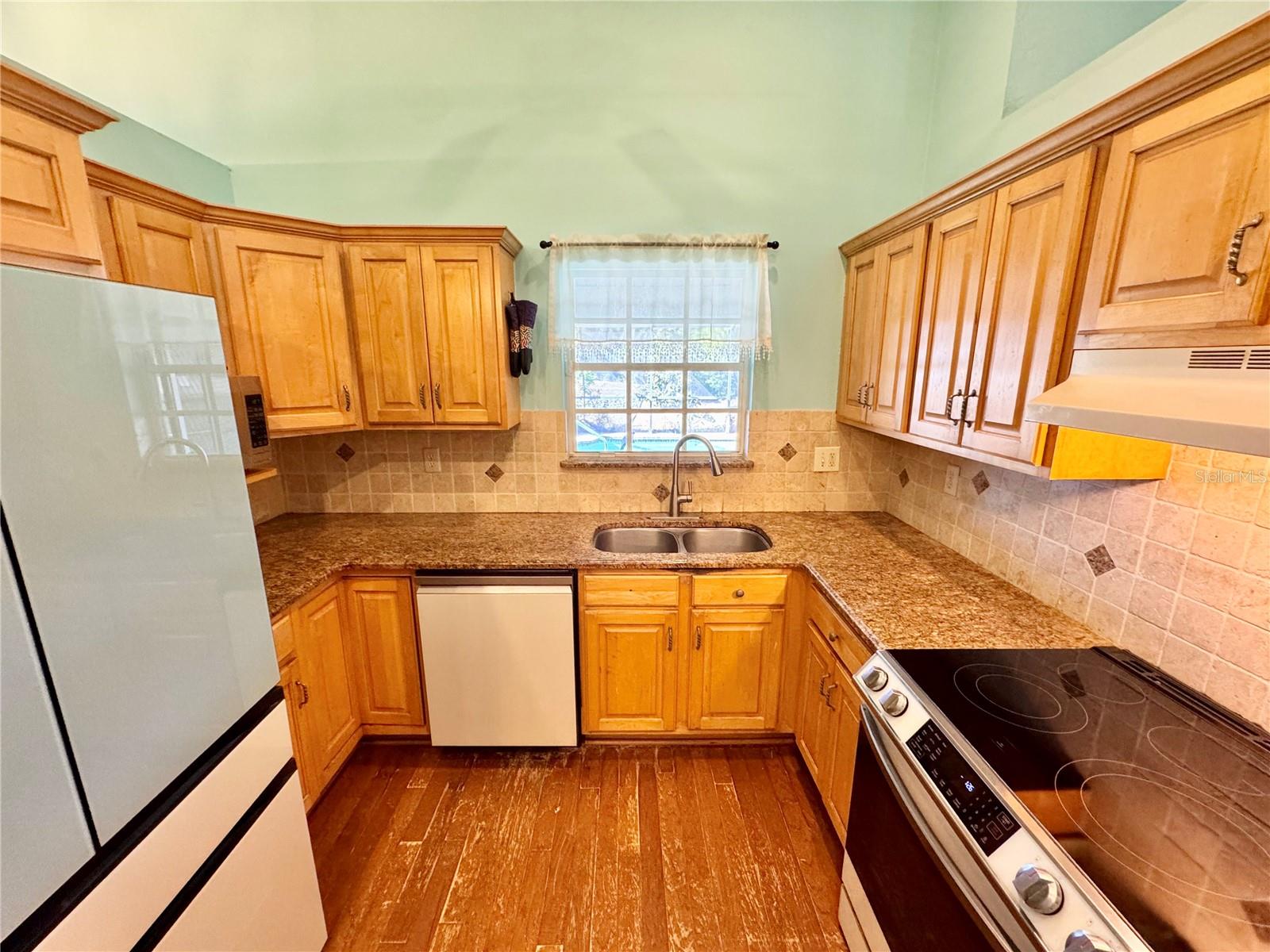 Image 7 of 44 For 528 Tabebuia Tree