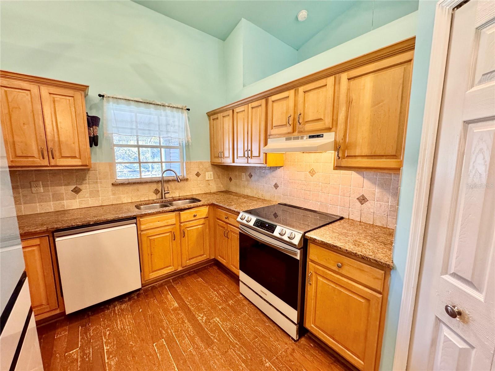 Image 8 of 44 For 528 Tabebuia Tree