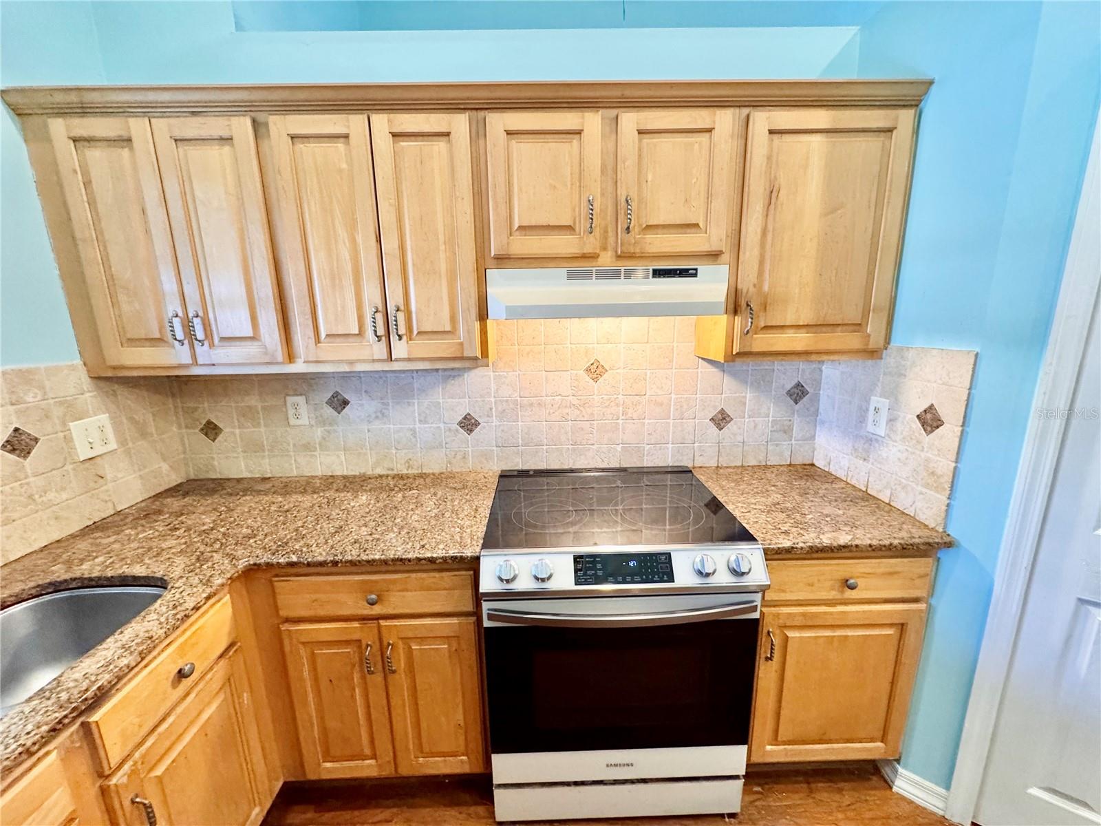 Image 9 of 44 For 528 Tabebuia Tree