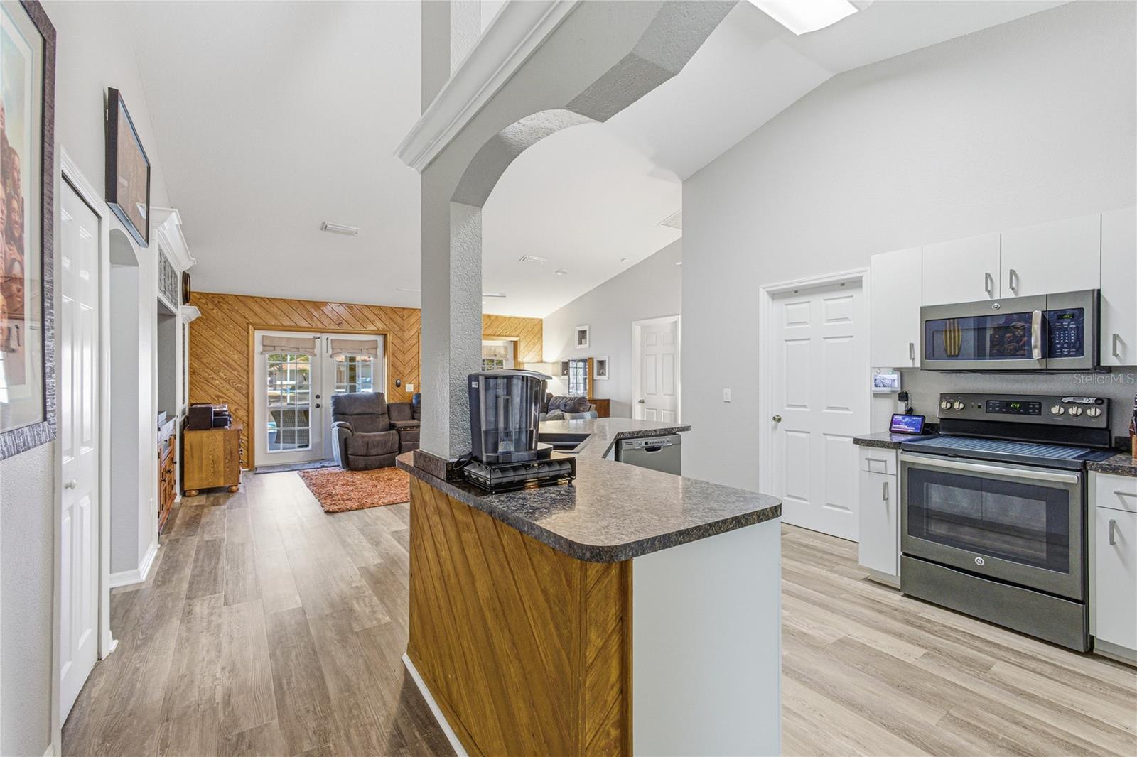 Image 14 of 48 For 5022 Bayberry Street