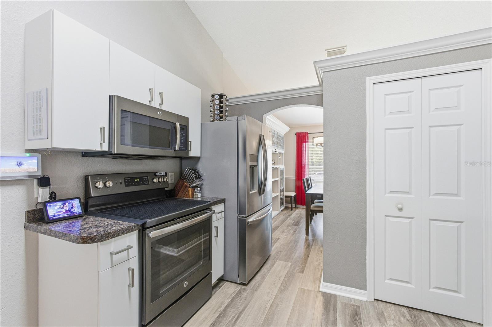 Image 16 of 48 For 5022 Bayberry Street