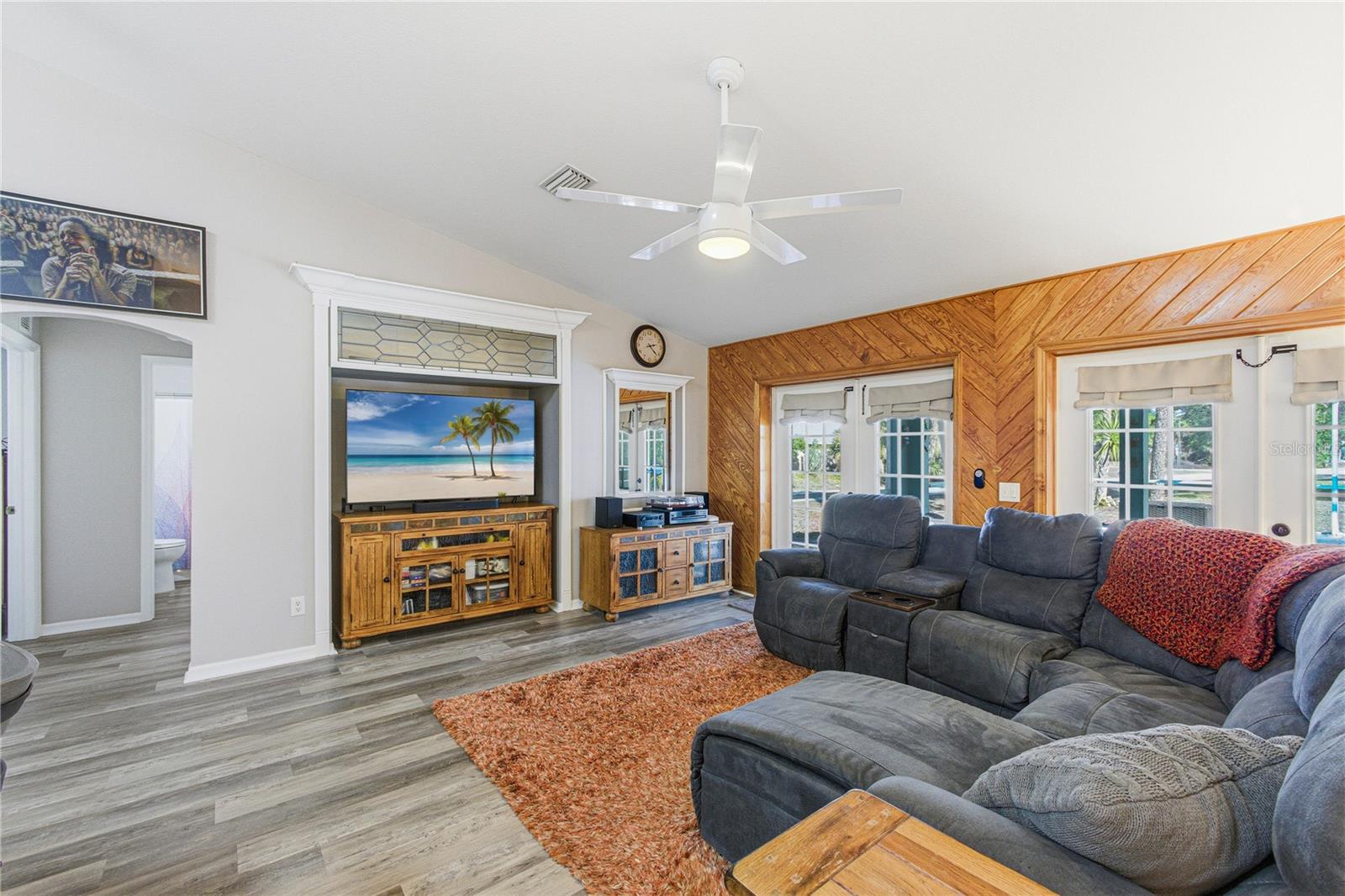 Image 20 of 48 For 5022 Bayberry Street