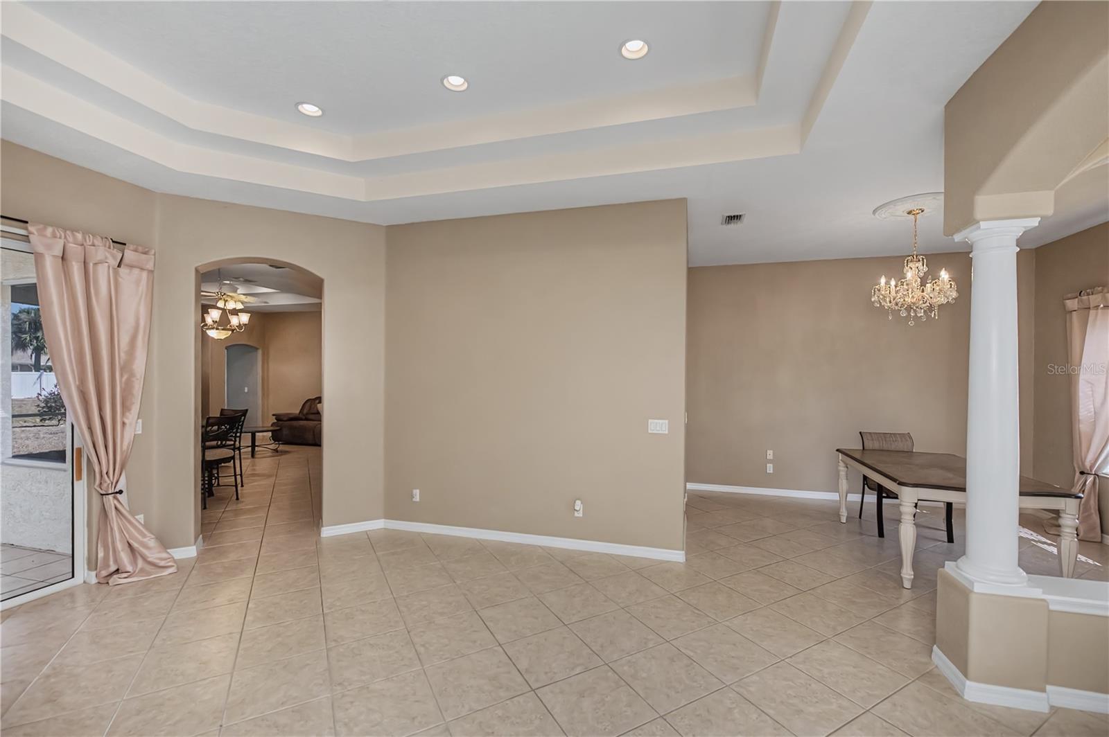 Image 11 of 51 For 7003 Spring Haven Drive