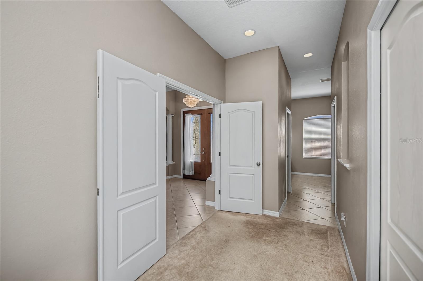 Image 22 of 51 For 7003 Spring Haven Drive