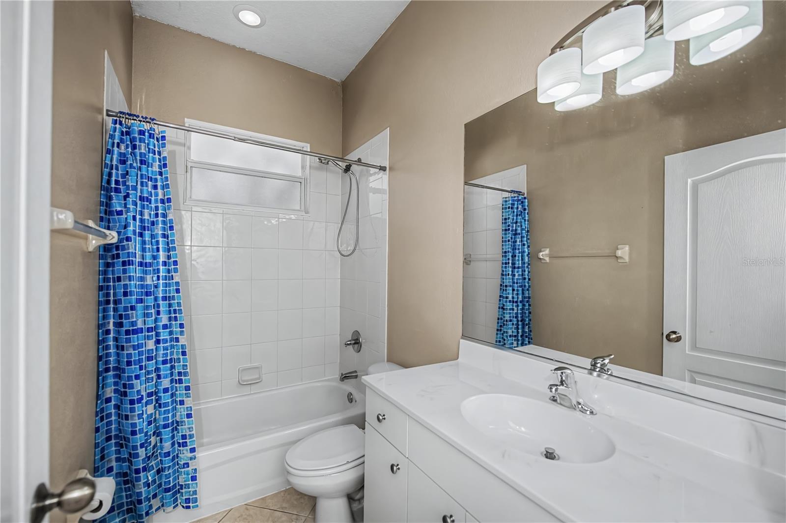 Image 37 of 51 For 7003 Spring Haven Drive