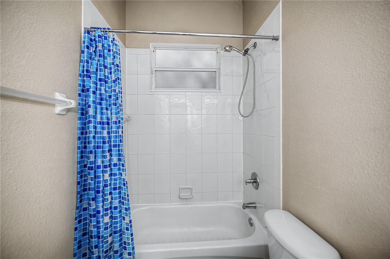 Image 38 of 51 For 7003 Spring Haven Drive