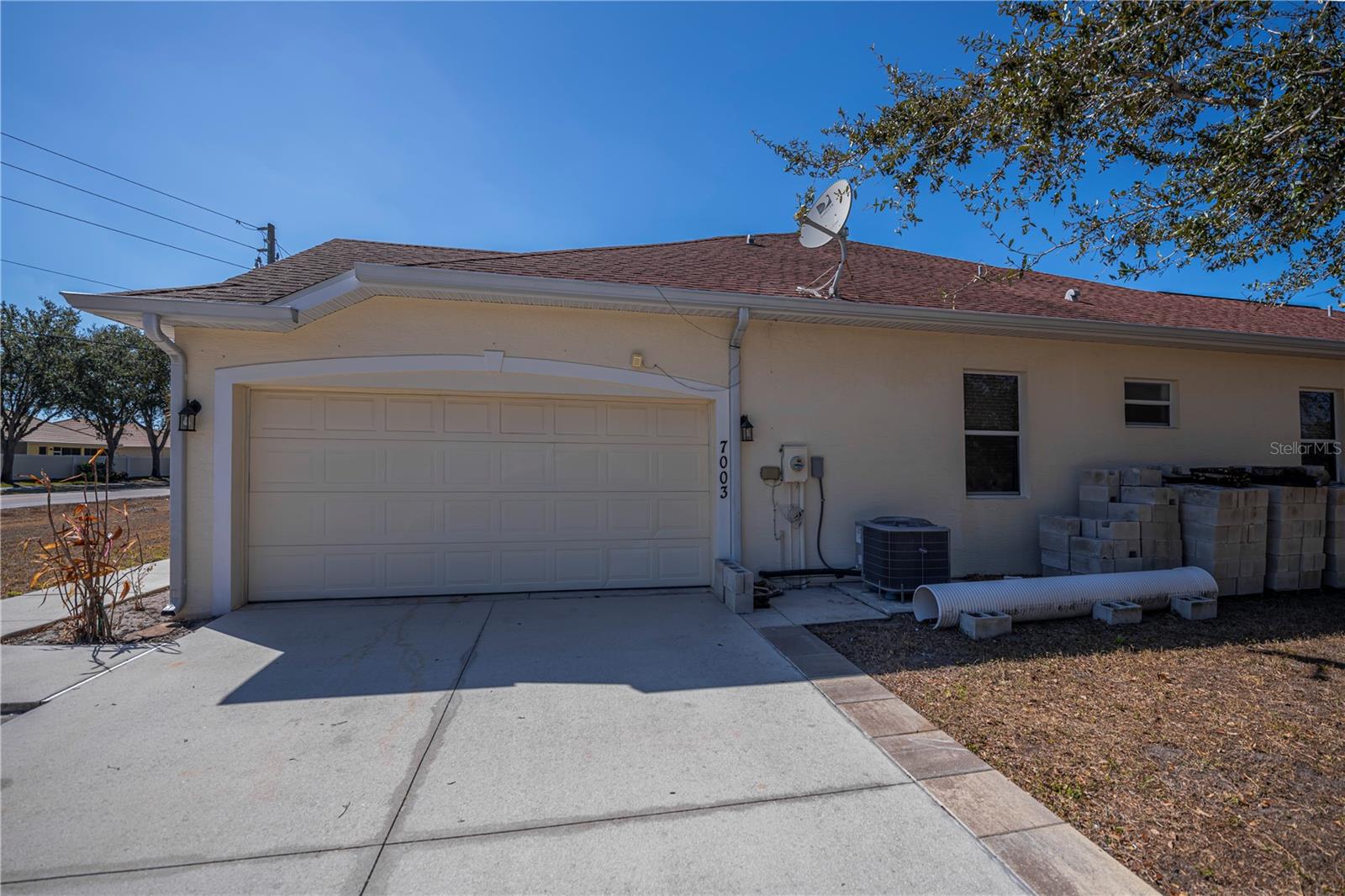 Image 7 of 51 For 7003 Spring Haven Drive