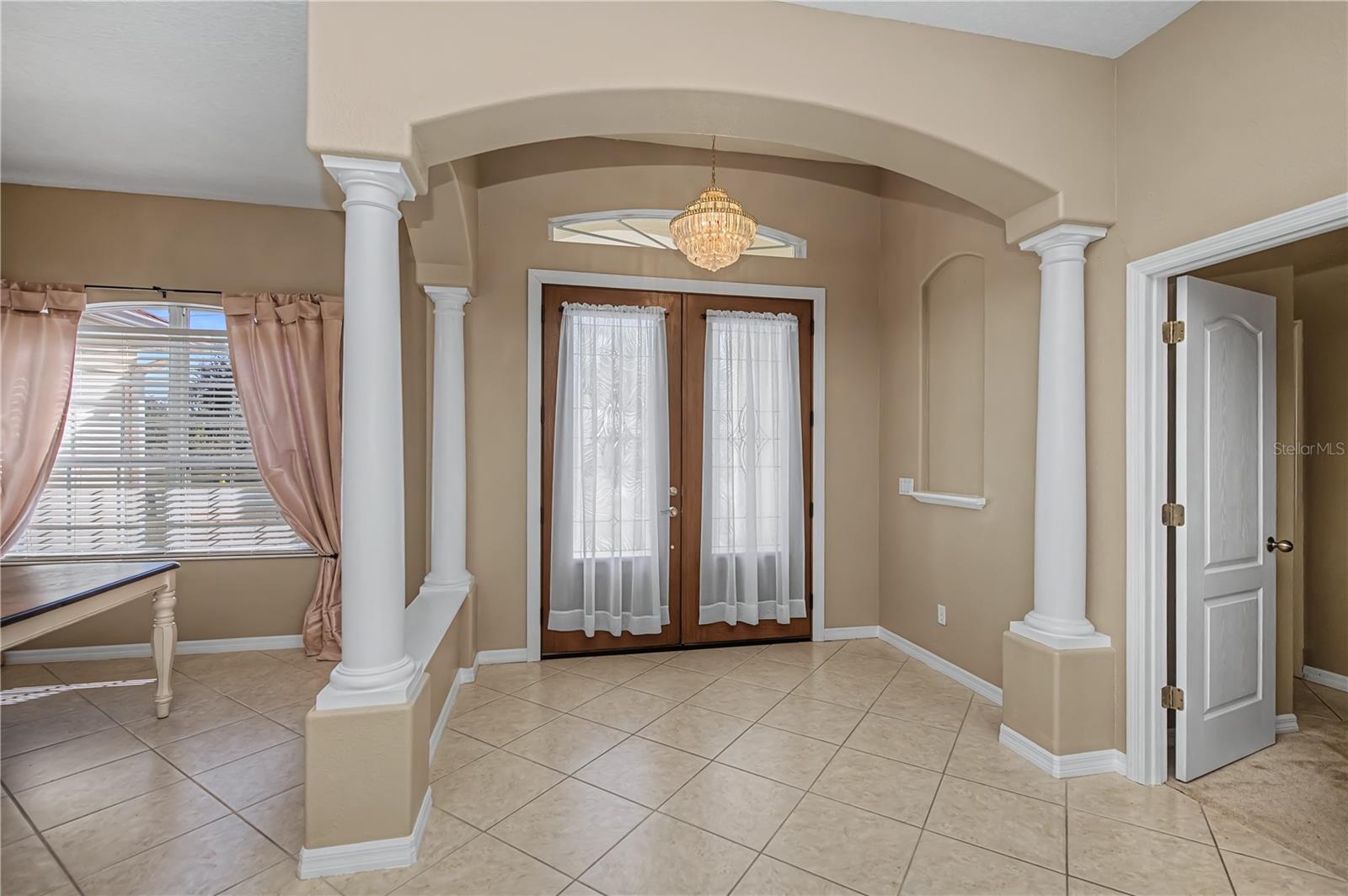 Image 9 of 51 For 7003 Spring Haven Drive