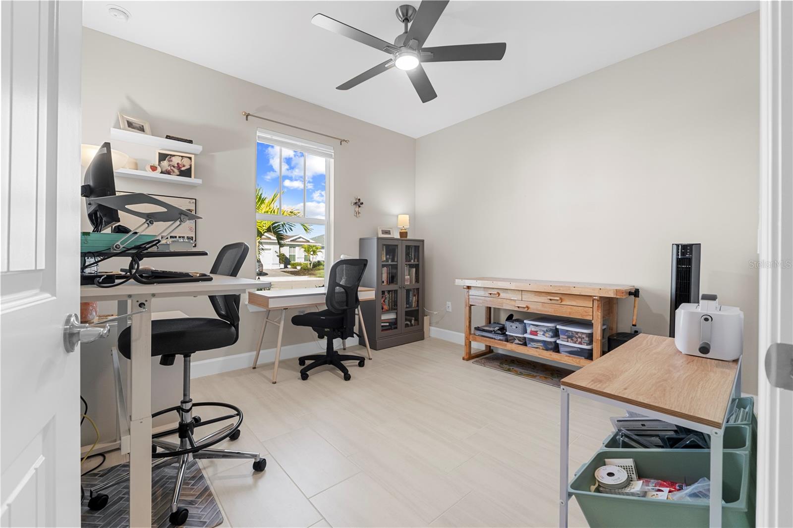 Image 17 of 86 For 42574 Adirondack Drive