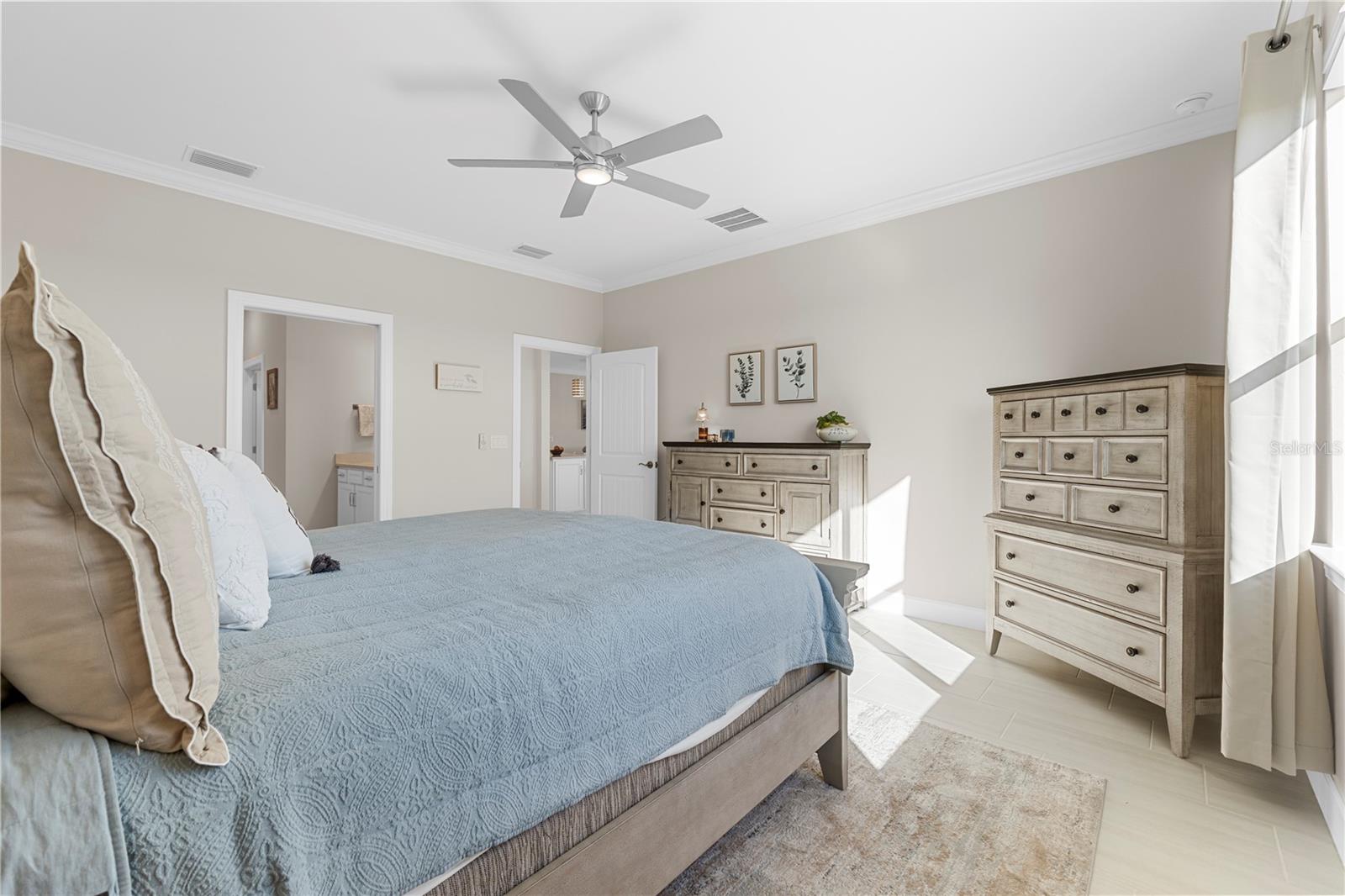 Image 25 of 86 For 42574 Adirondack Drive