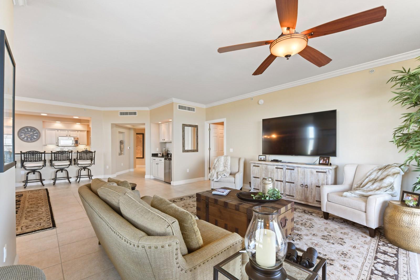 Image 12 of 78 For 3333 Sunset Key Circle 407