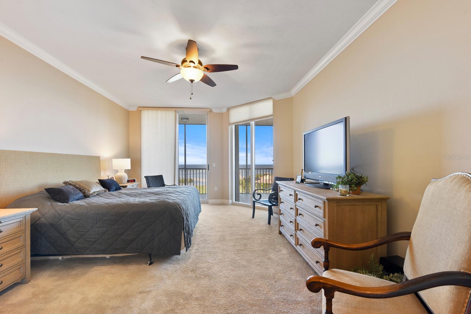 Image 29 of 78 For 3333 Sunset Key Circle 407