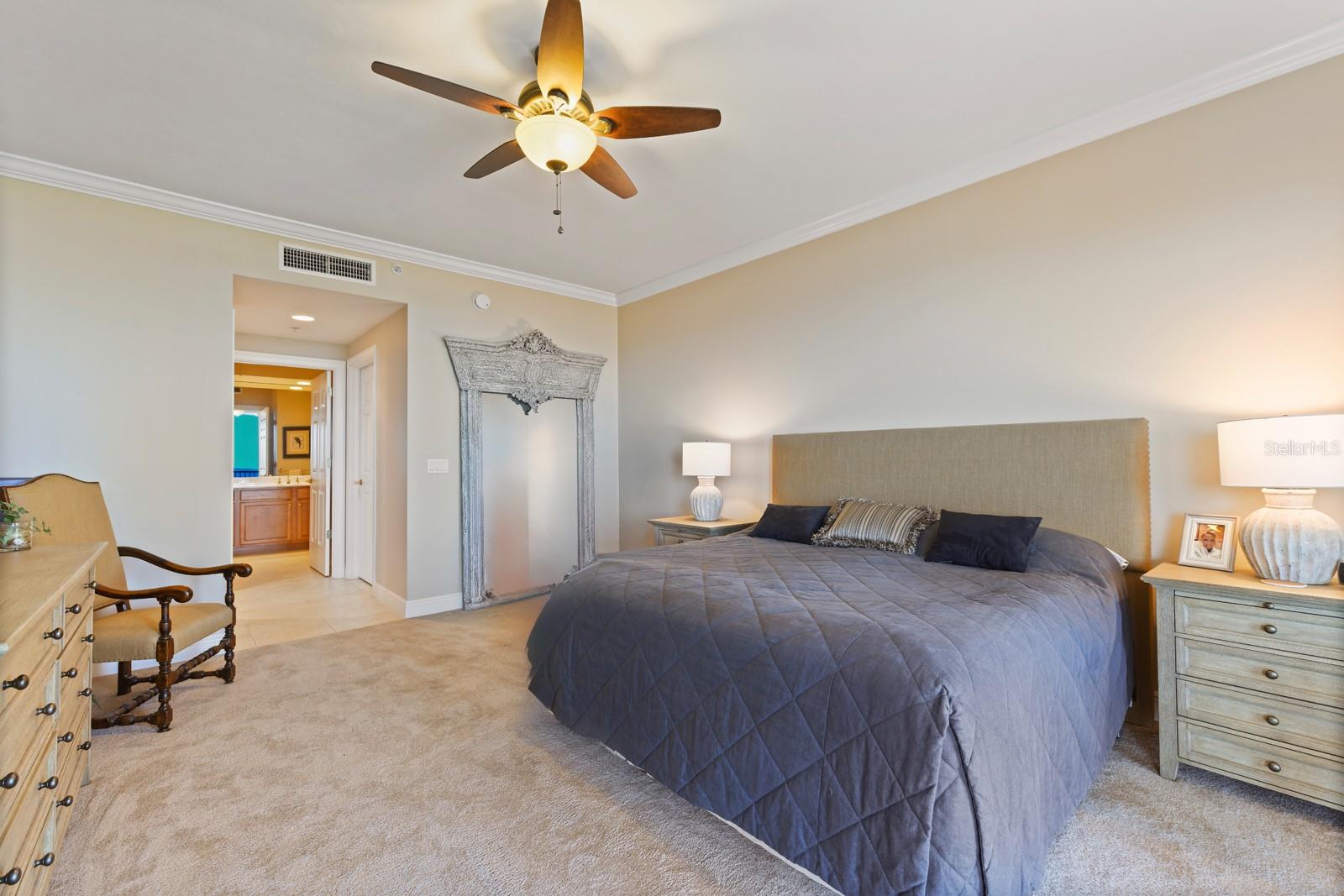 Image 30 of 78 For 3333 Sunset Key Circle 407